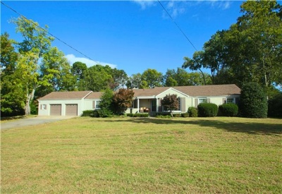 4340 Courtland Dr, Nashville, Tennessee 37204, 4 Bedrooms Bedrooms, ,2 BathroomsBathrooms,Single Family Home,Sold Listings,Courtland Dr,1018