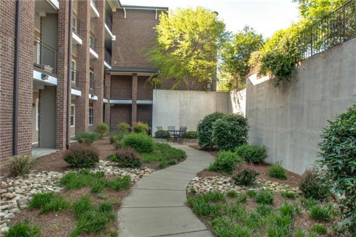 2310 Elliott Ave, Nashville, Tennessee 37204, 1 Bedroom Bedrooms, ,1 BathroomBathrooms,Condominium,Sold Listings,Elliott Ave,3,1022